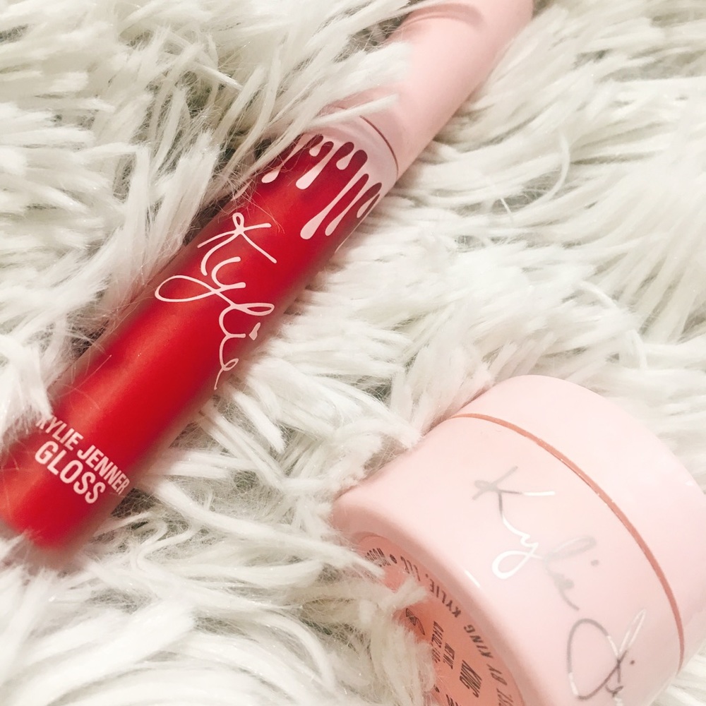 ♥️KYLIE JENNER DUO♥️